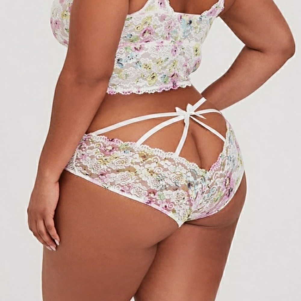 Torrid lacey panties